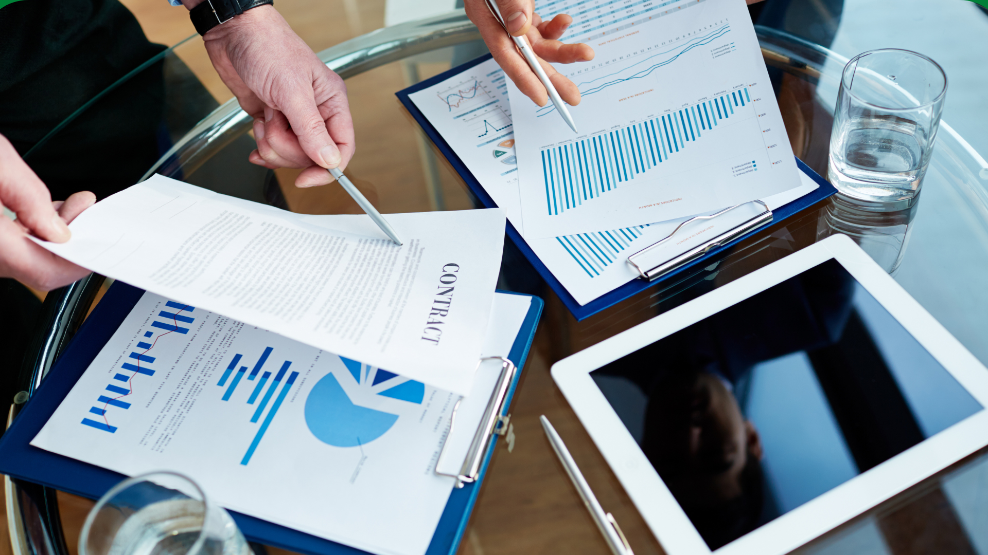 Analista de Contratos: O que faz? Qual é a formação exigida? Qual a média salarial?